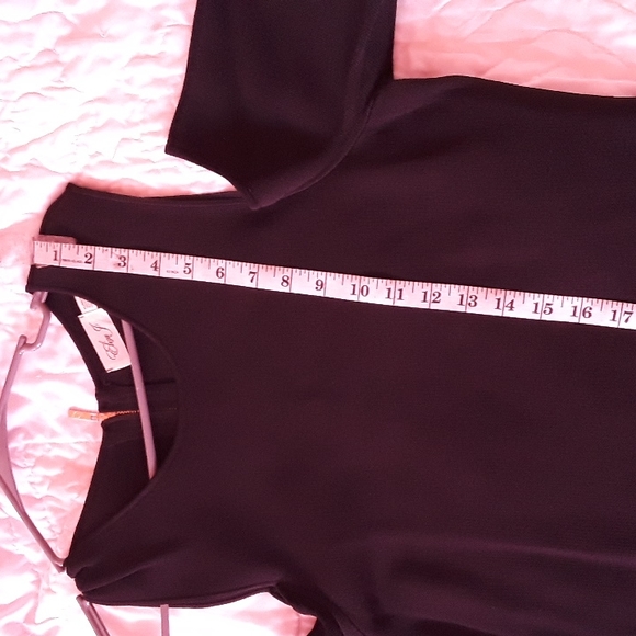 #00056.Classy Eliza Dress - Picture 11 of 14